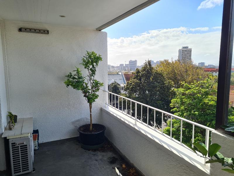 2 Bedroom Property for Sale in Oranjezicht Western Cape